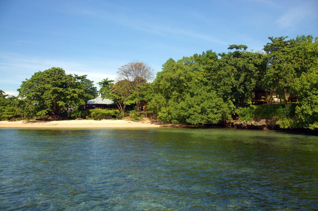 Bunaken Divers Sea Breeze Resort מראה חיצוני תמונה