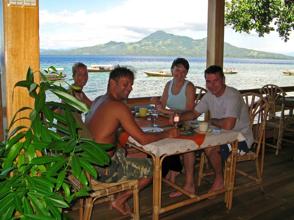 Bunaken Divers Sea Breeze Resort מראה חיצוני תמונה