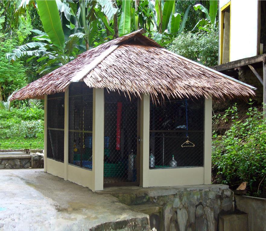 Bunaken Divers Sea Breeze Resort מראה חיצוני תמונה